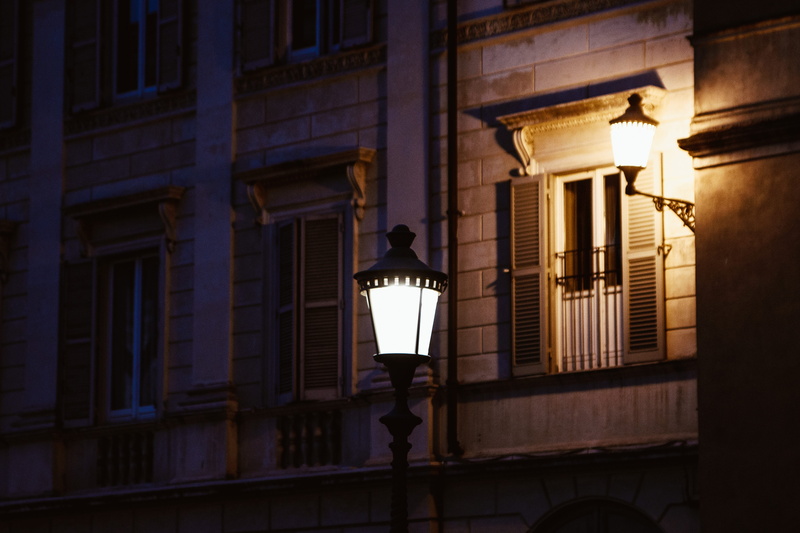 tourist, light bulbs, street light, building exterior, altar of the fatherland, light fixture, buildings, building, illuminated, europe, gas light, electric light