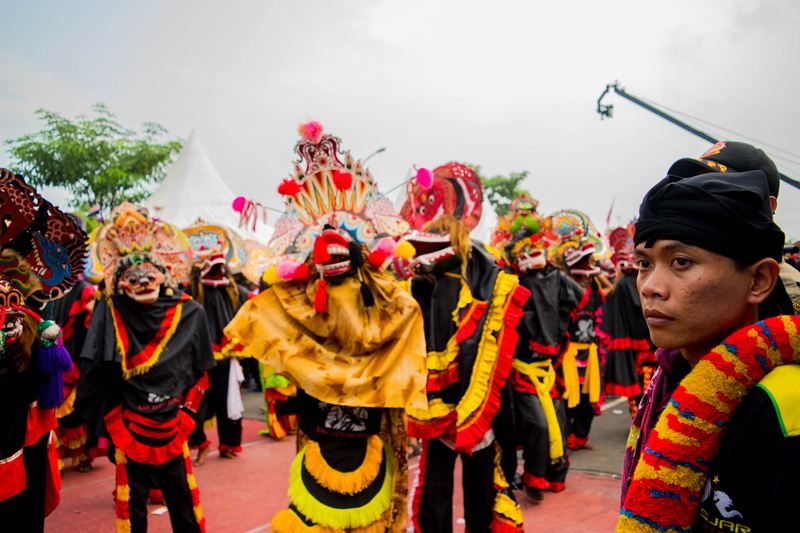 costume, indonesia, performance, culture, enjoyment, human arm, clothing, lifestyles, arms raised, festival, people, women, traditional clothing, group of people