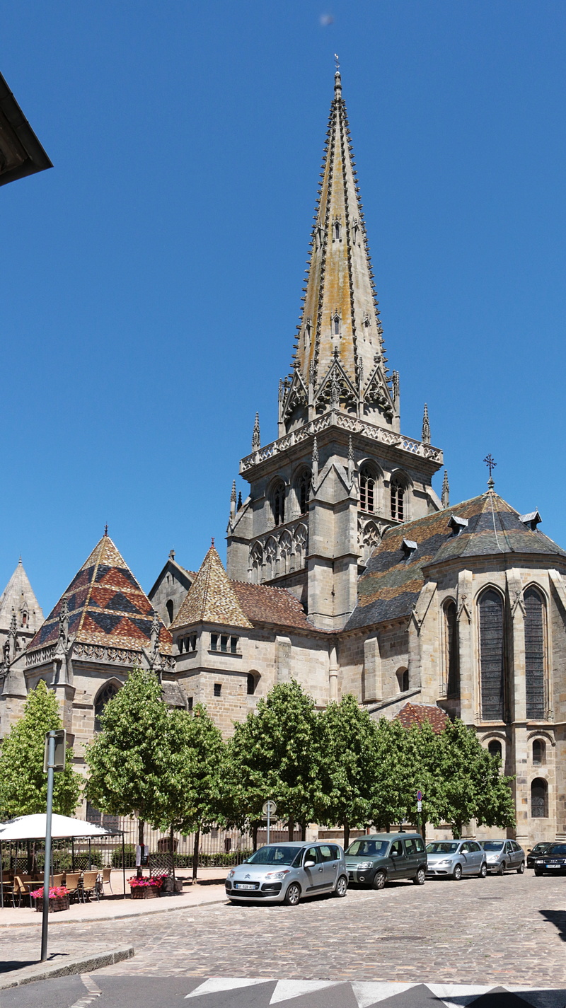 travel destinations, building exterior, sky, city, burgundy, spirituality, morvan, tower, nature, 5K, building, buildings, place of worship, autun, outdoors