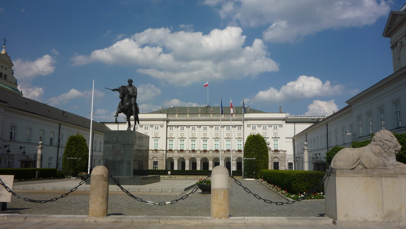 tourism, building exterior, the presidential palace, nature, outdoors, sky, human representation, cloud - sky, history, building, architecture, the capital of the