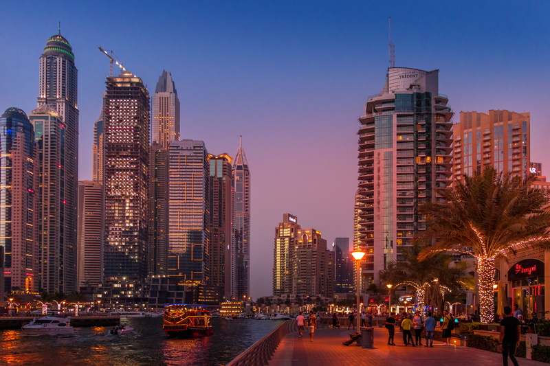 downtown, architecture, landscape, building exterior, travel destinations, spire, 5K, skyline, palm, light, watercrafts, evening, sunset, skyscraper, hotel