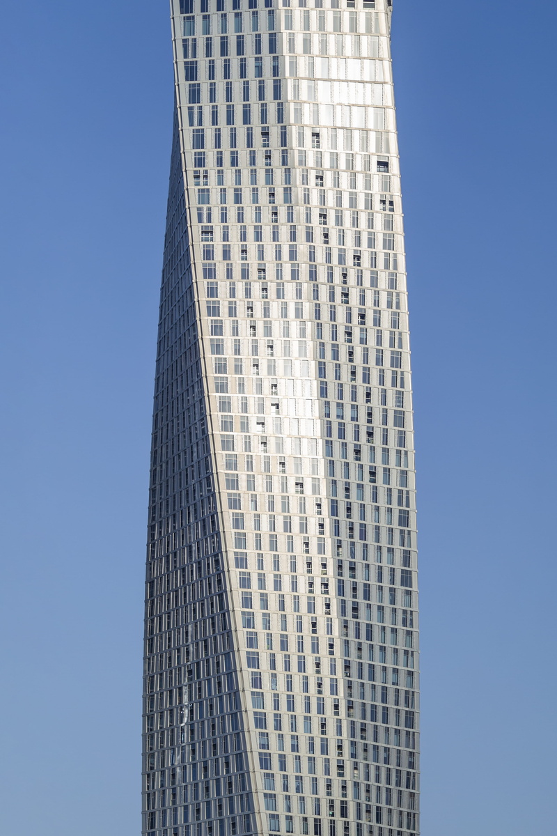 outdoors, finance, city, office building exterior, low angle view, clear sky, 4K, architecture, travel destinations, high-rise, tower, financial district