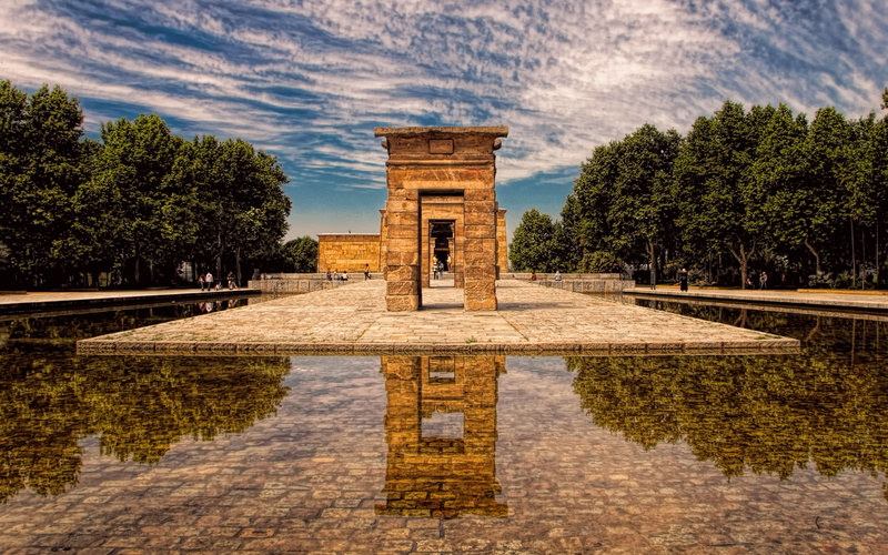the past, built structure, architectural column, travel destinations, 2K, tree, spain, ancient, monument, sky, cloud - sky, arch, day, reflection, architecture