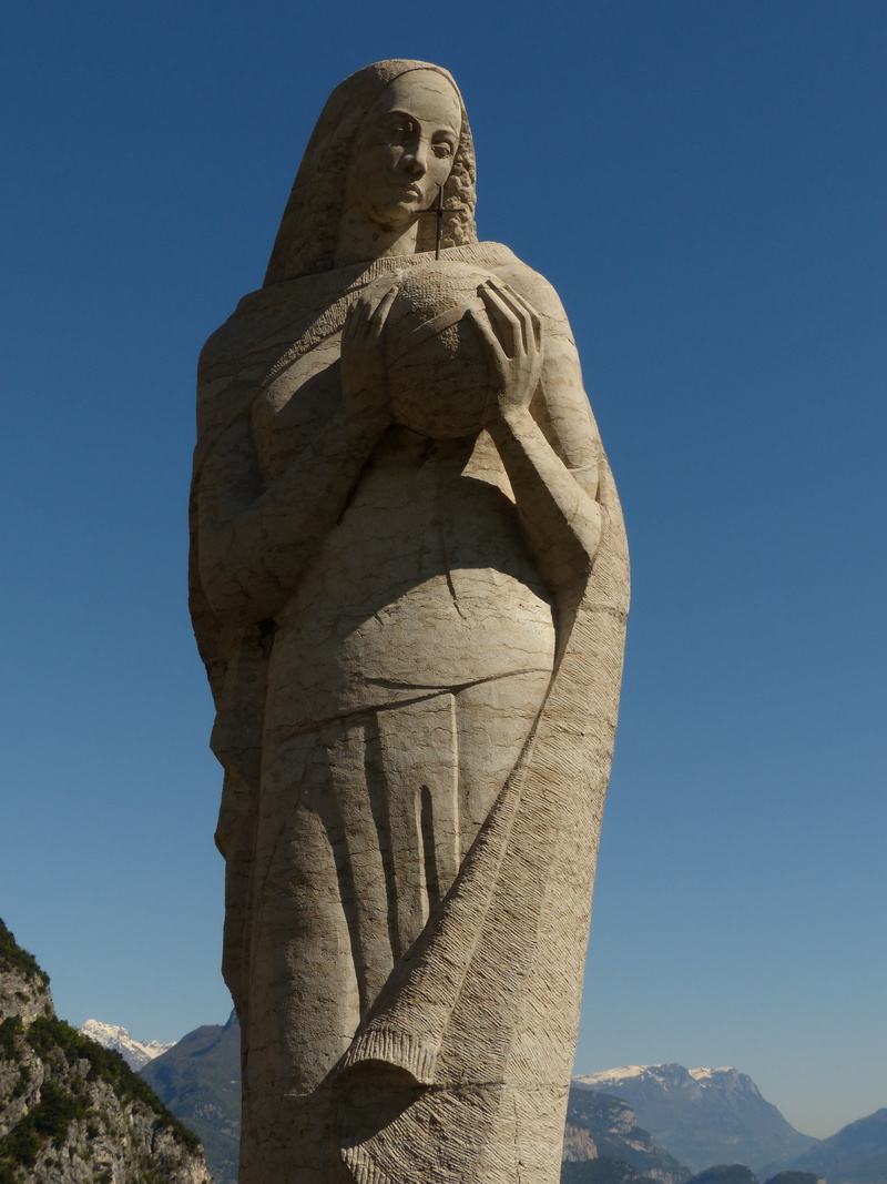 day, madonna, creativity, sculpture, sky, 4K, pregasina, figure, male likeness, low angle view, nature, blue, luxor - Thebes, stone figure, travel destinations