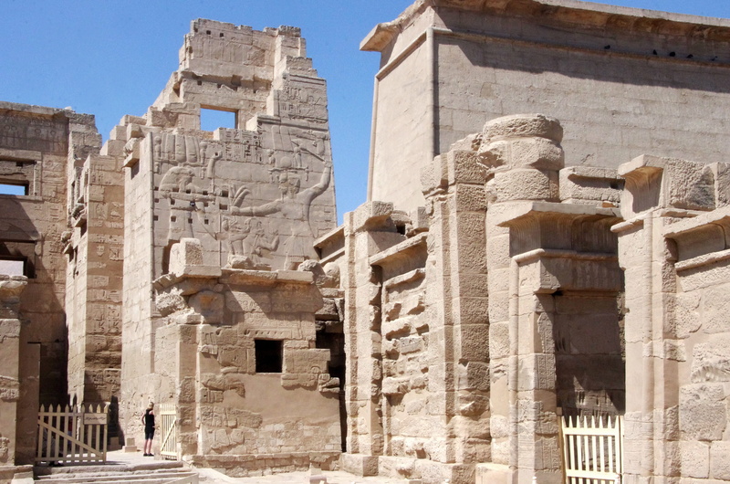 religion, travel destinations, old ruin, tourism, travel, place of worship, ancient civilization, built structure, architectural column, old, medinet-habu