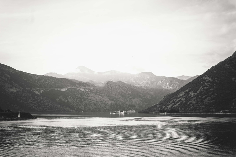 sea, sky, tranquil scene, kotor, beauty in nature, panorama, tranquility, nature, street, no people, outdoors, light, blackwhite, lake, sun, city, 2K