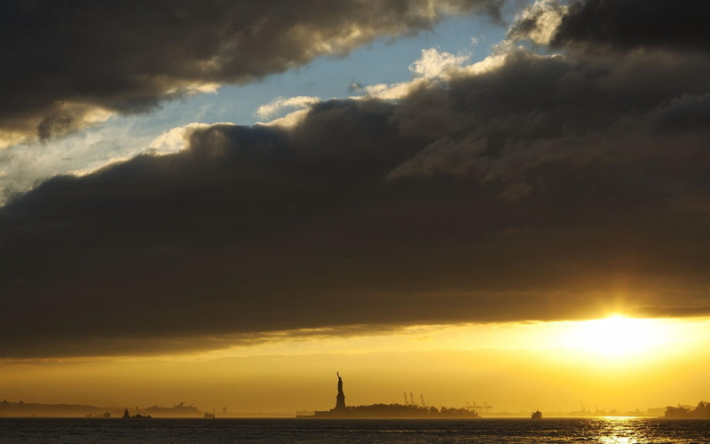 beauty in nature, nature, silhouette, transportation, nautical vessel, tranquility, 1080P, sunbeam, Statue of Liberty, outdoors, sunlight, cloud - sky