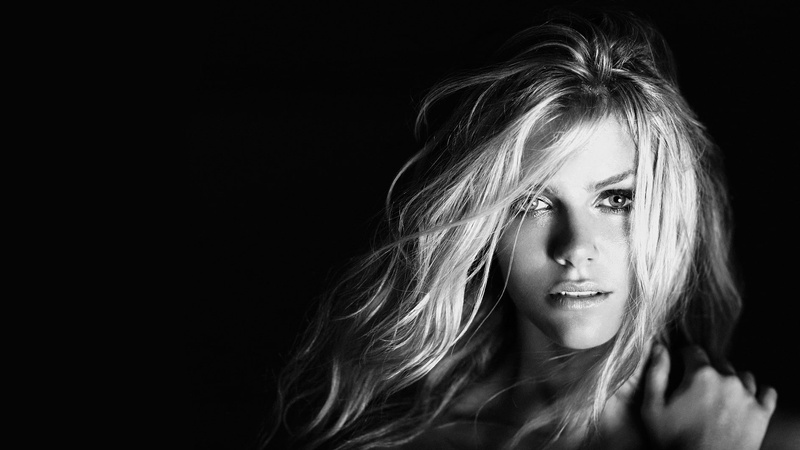 one person, blond hair, headshot, teenager, simple background, human face, beautiful woman, young women, long hair, close-up, young adult, hair, looking at camera