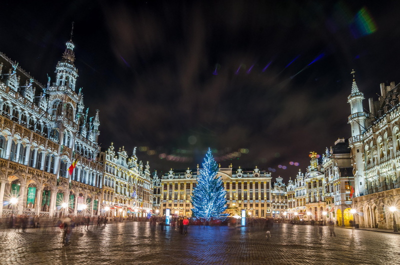 water, Grand Place, city, lights, white, decoration, building exterior, illuminated, celebration, night, 1080P, christmas tree, nature, Brussels, architecture
