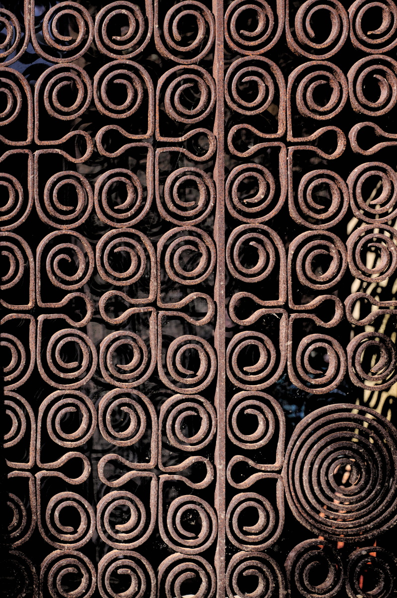 decoration, cellar, wine bottle, arrangement, full frame, in a row, drink, food and drink, bottle, wine cellar, wine, winemaking, close-up, grid, indoors
