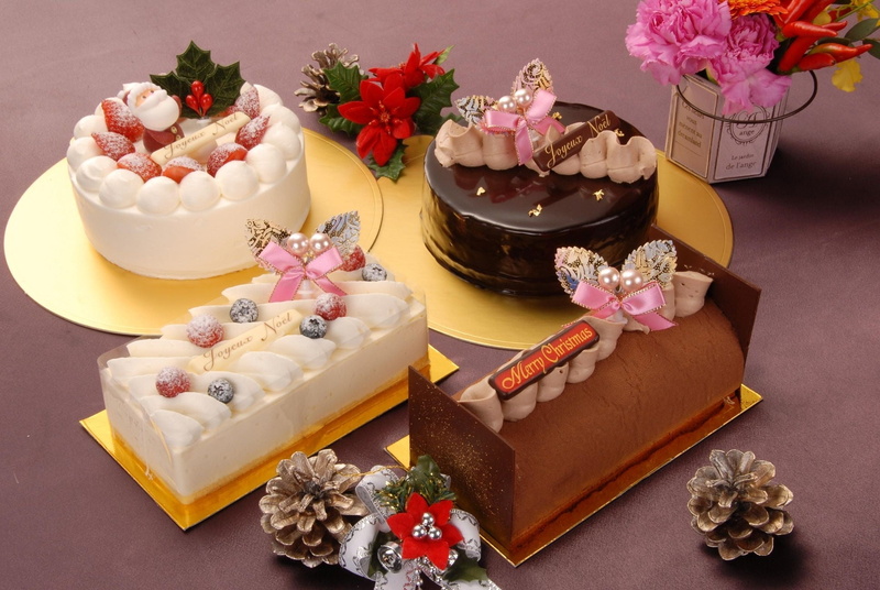 pearl jewelry, cream, flower, close-up, wedding, indoors, table, ready-to-eat, unhealthy eating, assorted, indulgence, baked, luxury, backgrounds, chocolate