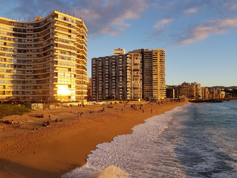 oceam, outdoors, nature, playa de viña del mar, no people, built structure, travel destinations, modern, city, water, beach, sky, land, chile, sun, cloud - sky