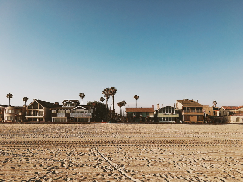 day, city, losangeles, longbeach, plant, nature, estados unidos, tree, outdoors, no people, house, sky, built structure, clear sky, architecture, residential district