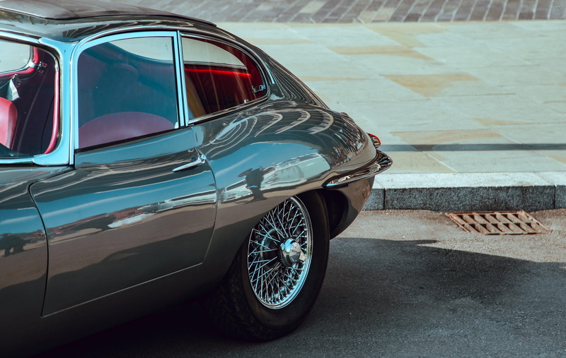 mode of transportation, reflection, parking, wheel, city, mode of Transport, stationary, road, Jaguar Car, car, luxury, jaguar, travel, vintage car, day