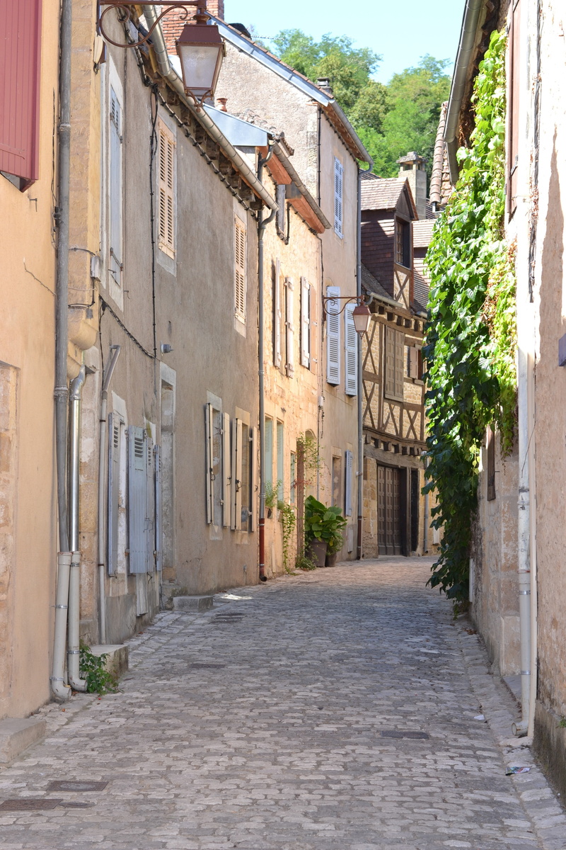 row house, former, building, no people, city, built structure, architecture, the way forward, tourist town, house, town, heritage, old village, direction