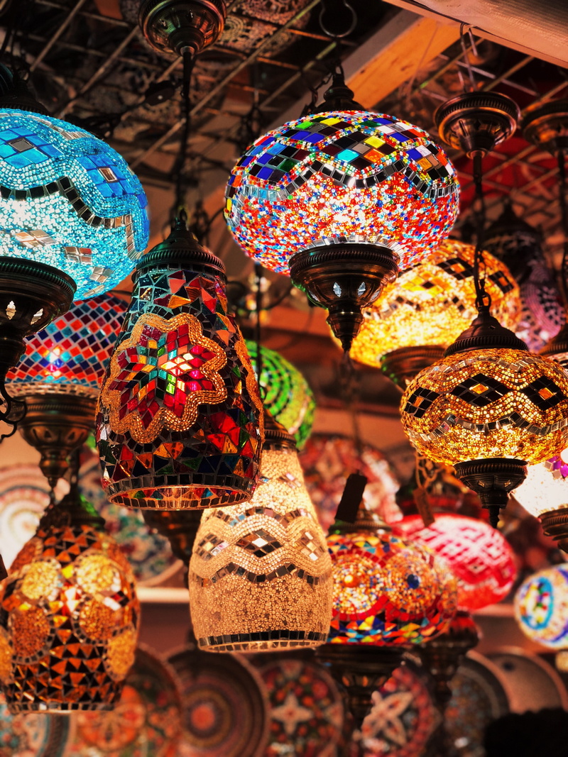 lantern, electric lamp, retail display, variation, market, choice, creativity, stained glass, art and craft, close-up, business, arrangement, large group of objects
