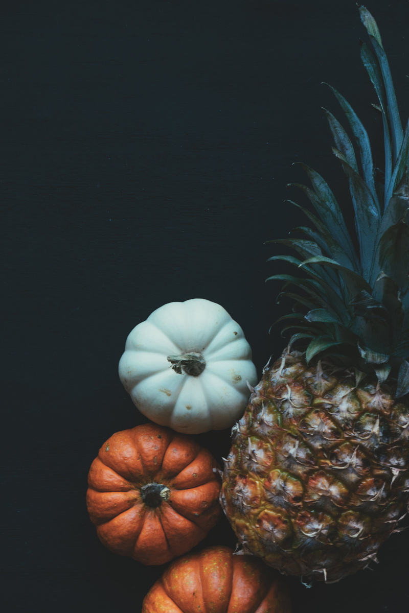 studio shot, squash, art, tropical, food and drink, decoration, vegetable, 5K, still life, no people, wellbeing, close-up, orange color, harvest, black background