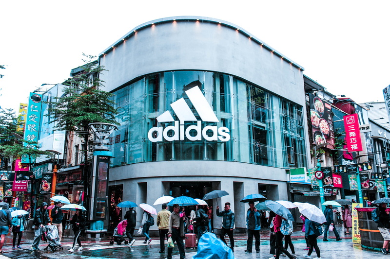 men, lifestyles, taiwan, brand, people, day, ximending, asia, building, text, communication, adult, building exterior, real people, outdoors