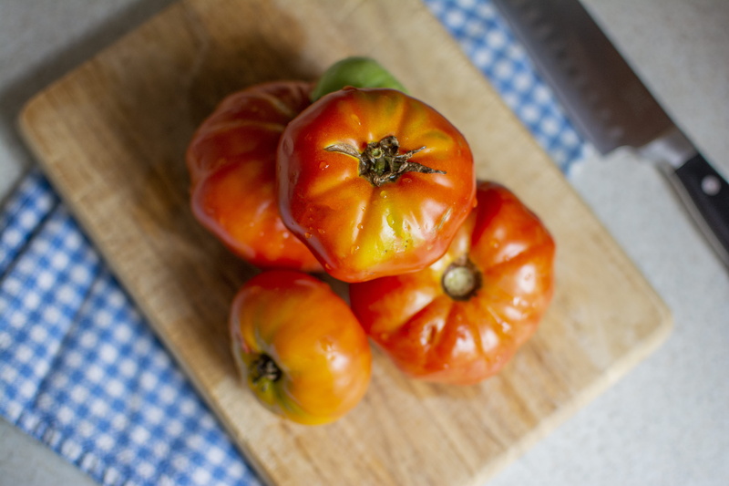 plant, bowl, bell pepper, knife, food and drink, produce, wood - material, still life, focus on foreground, 5K, fruit, high angle view, chopping, napkin