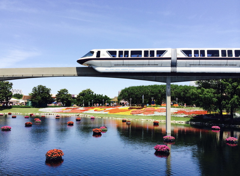 pond, nature, 2K, passing, waterfront, no people, bullet, plant, lake, white, mode of transportation, train, reflection, sky, nautical vessel, built structure