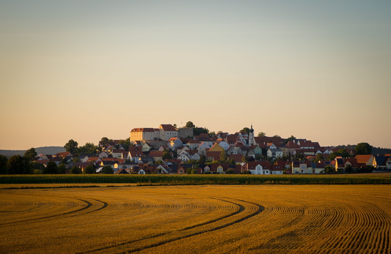 field, bavaria, beauty in nature, building exterior, land, outdoors, sky, scenics - nature, 2K, clear sky, evening sun, castle, architecture, rural, environment