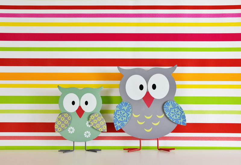 emotion, animal, painted, still life, striped, positive emotion, bird, studio shot, funny, smiling, decor, 5K, anthropomorphic face, wood, cute, fun, animal representation