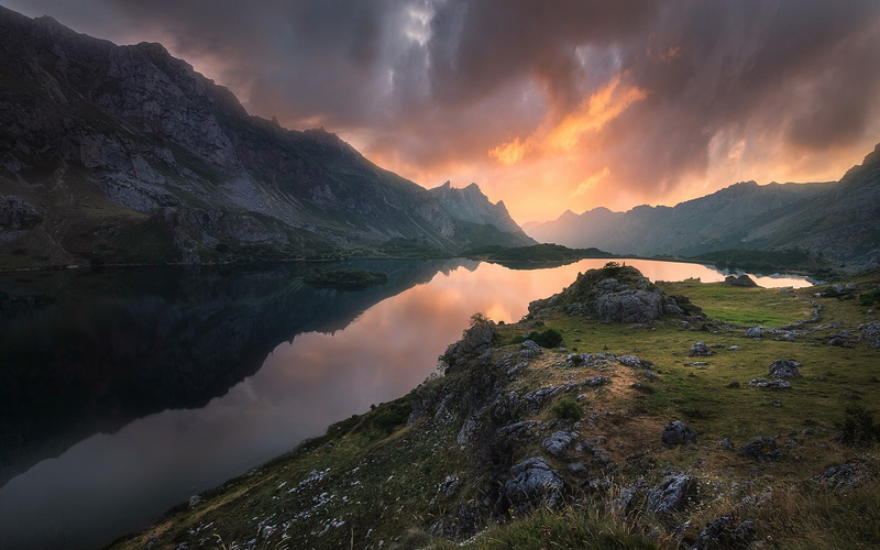 mountains, Spain, Valle de Lago, lake, grass, Asturias, 1080P, green