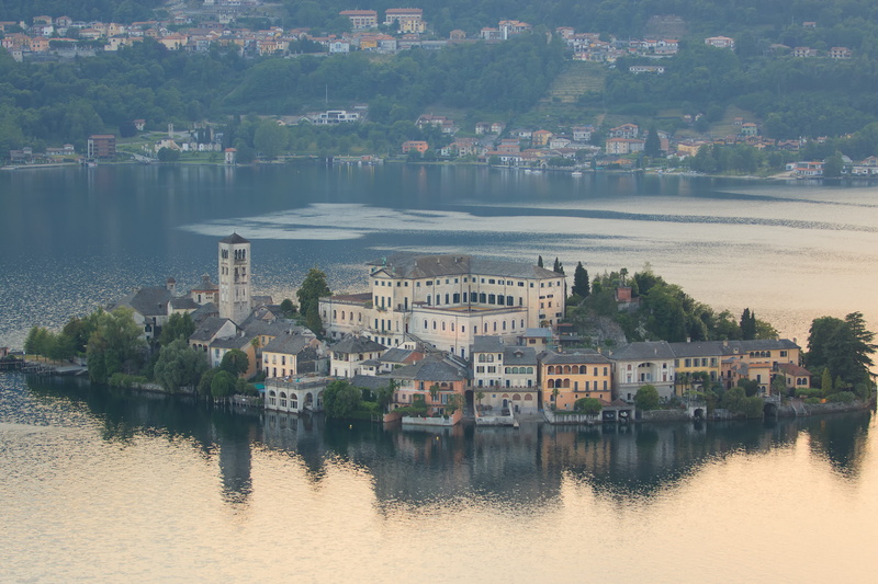 building, water, sunset, river, big city, palaces, day, landscape, nature, gothic, building exterior, no people, beauty in nature, lake, church, roofs