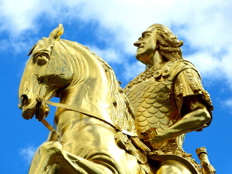 craft, day, man, nature, historically, no people, sculpture, cloud - sky, monument, golden rider, human representation, sky, equestrian statue, golden