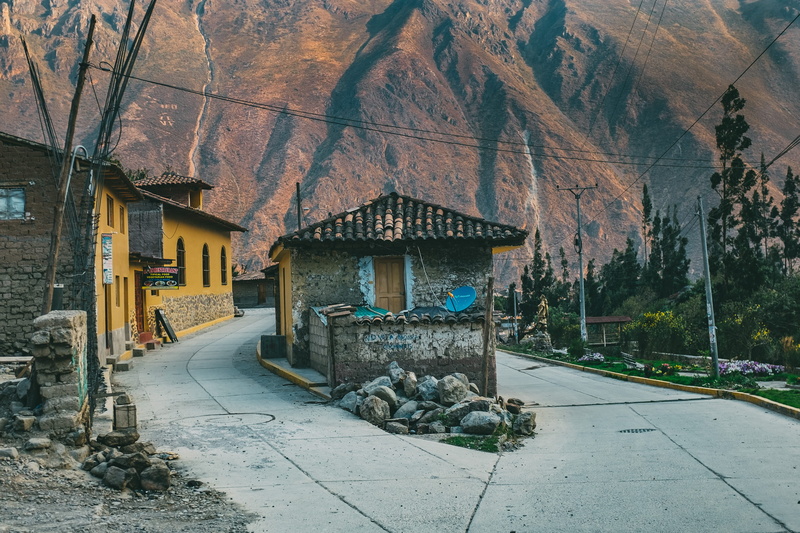 house, belief, path, tree, mountain, built structure, place of worship, outdoors, peru, religion, city, nature, architecture, building exterior, day, 2K