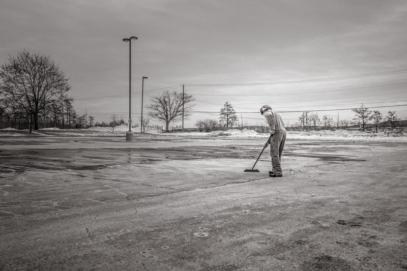 sweeping, clean, street, person, 5K, males, standing, one person, sky, working, cleaning, nature, caretaker, leisure activity, man, winter, sport, sweep