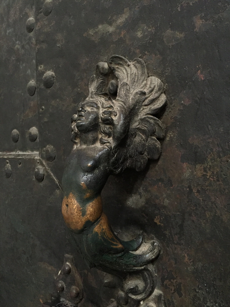 day, metal, no people, architecture, church, male likeness, statue, angel, craft, close-up, outdoors, old, creativity, 2K, sculpture, representation, roma