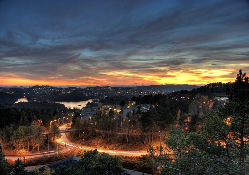 surrounded, top, hour, clouds, trees, Bergen, landscape, shutter, Nordåsvannet, golden, road, lake, HDR, f75, 720P, outdoors, night, timelapse, golden hour