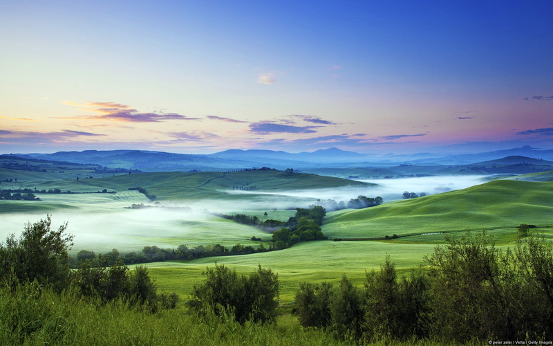 green, cloud - sky, scenics - nature, land, no people, theme, idyllic, tranquil scene, nature, windows, valley, tranquility, plant, orcia, grass