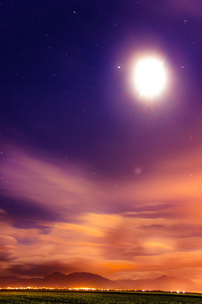 purple, mountains, tranquil scene, environment, outdoors, field, photo, star - space, idyllic, clouds, moonlight, night, space, bright, sunset, astronomy