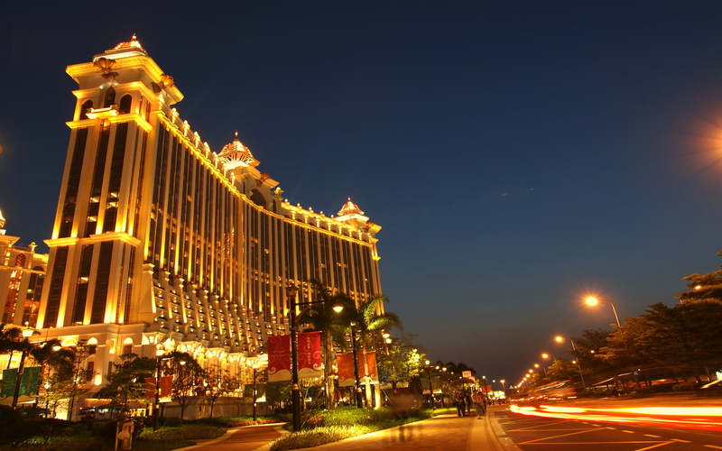 lighting equipment, built structure, city, motion, tourism, desktop, street, travel destinations, resort, illuminated, transportation, low angle view