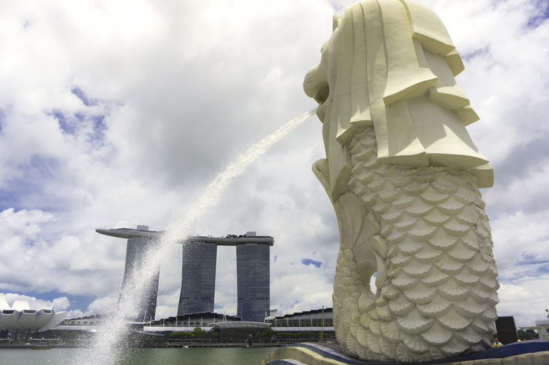 vehicle, sculpture, aircraft, airplane, human, day, city, art and craft, transportation, park, nature, marina bay, sands, representation, cloud - sky, wedding cake