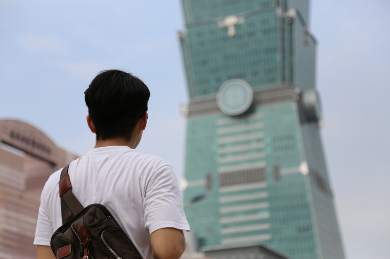clock, 101 tower, building, built structure, white, taipei, one person, city, office building exterior, neck, crew, skyscraper, rear view, males, day, architecture