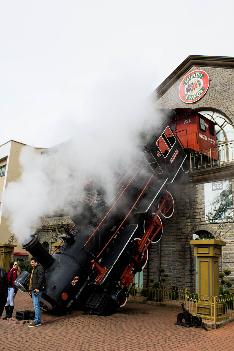 outdoors, train, communication, building, tourist spot, rs, accidents and disasters, architecture, men, world steam, building exterior, cinnamon, brazil