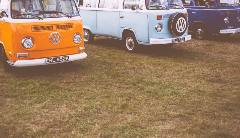 RV, outdoors, 5K, colours, motorhome, volkswagen, daylight, field, mode of transportation, orange, wheel, street, blur, cab, motor vehicle, orange color