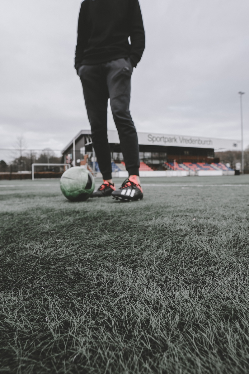 team sport, people, human body part, team, road, kicking, leisure activity, low section, tarmac, body part, human foot, gray, lifestyles, ball, real people