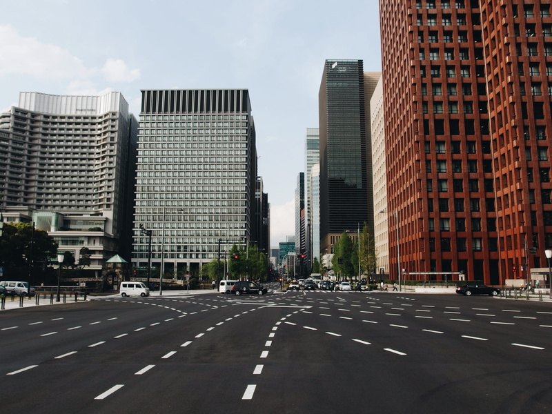 tarmac, light, way, car, cityscape, vehicles, intersection, modern, near, marking, city, architecture, land vehicle, rise, building, asphalt, city street