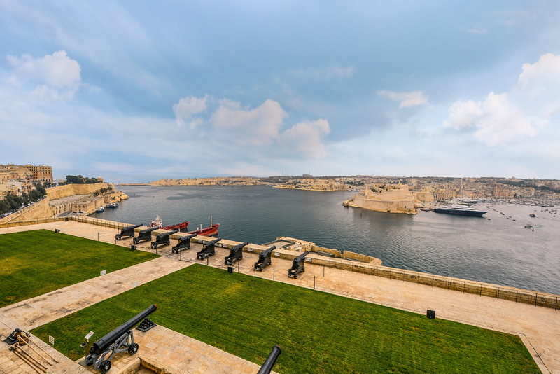 travel, cannons, 2K, sky, ship, bay, land, coast, nature, beauty in nature, marina, history, outdoors, high angle view, valetta, town, malta, the past