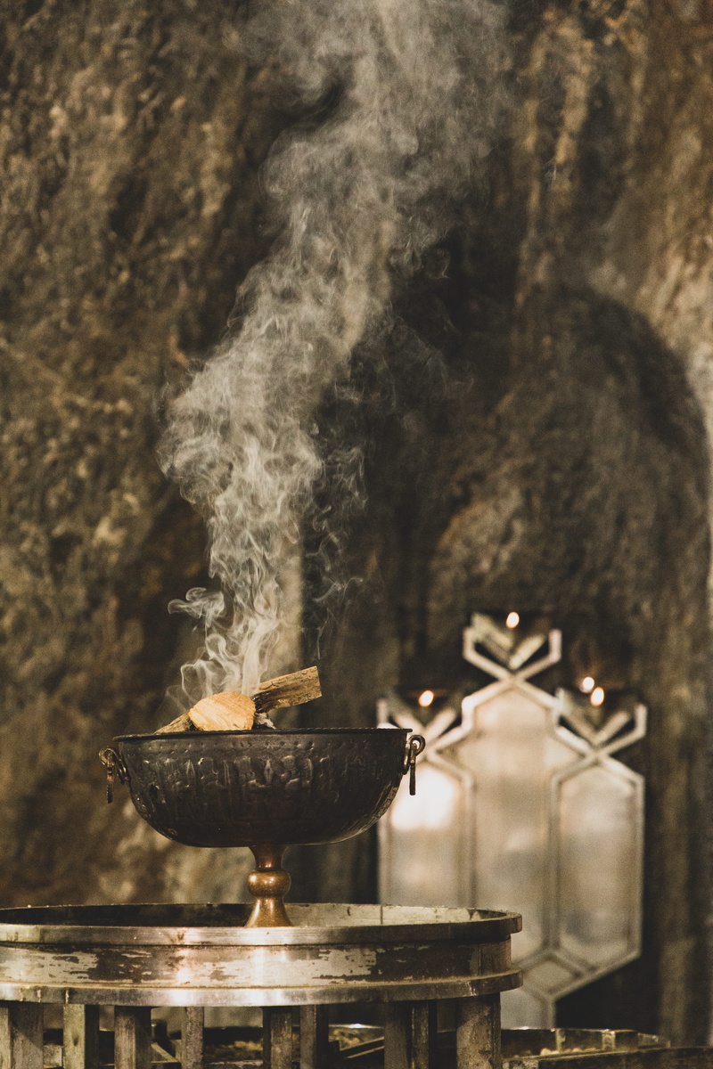 incense, preparation, preparing food, iran, pot, spirituality, no people, smoke, dark, fire, iron, focus on foreground, closeup, burning, urn, architecture