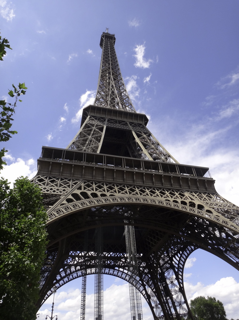 travel destinations, sky, tall - high, no people, france, iron - metal, cloud - sky, city, architecture, low angle view, tourism, history, nature, built structure