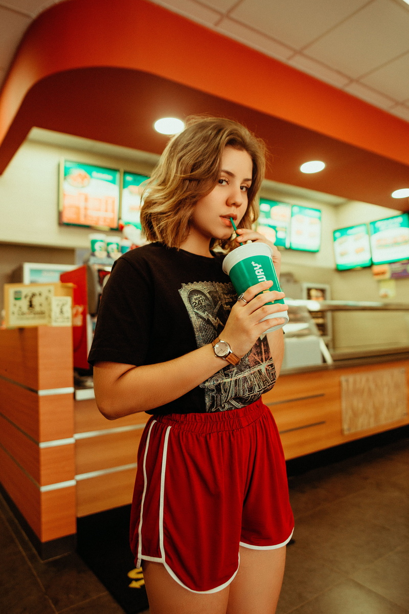 tumbler, green, standing, girl, plastic, photography, cup, three quarter length, female, indoors, fast food, illuminated, leisure activity, women, focus