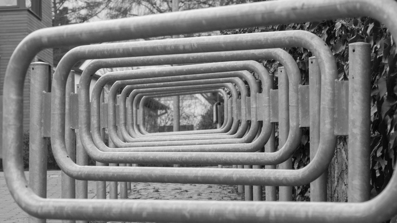 architecture, absence, repetition, grey, 4K, alloy, day, pattern, close-up, seat, pipe - tube, empty, steel, background, bike, no people, in a row, bike racks
