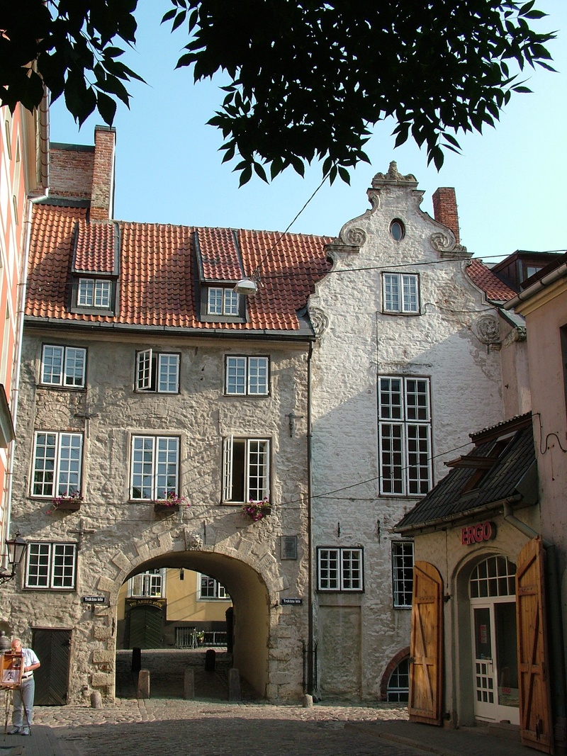 sweden gate, history, latvia, built structure, architecture, no people, day, low angle view, arch, residential district, tree, old, riga, the past, building