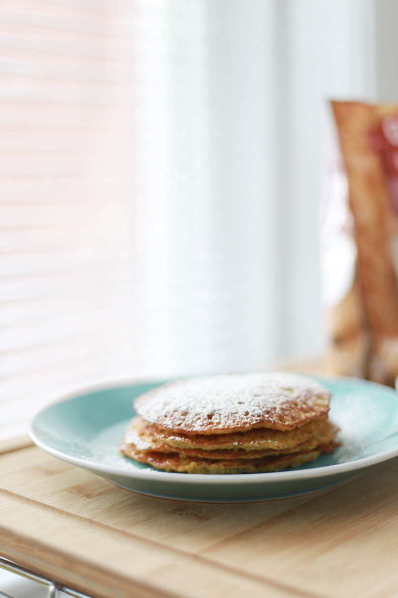 piece, plate, selective focus, pie, food and drink, snack, 5K, sweet food, ceramic, copy space, ready-to-eat, food, photography, cake, selective, indulgence