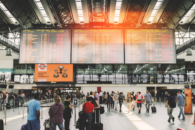 communication, lifestyles, architecture, travel, station, indoors, transportation, women, city, text, built structure, large group of people, railroad station